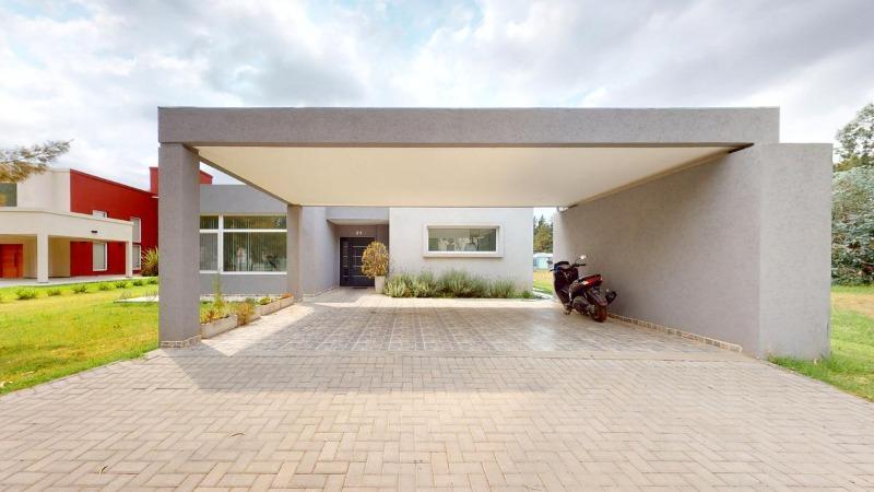 Casa en Country en Venta